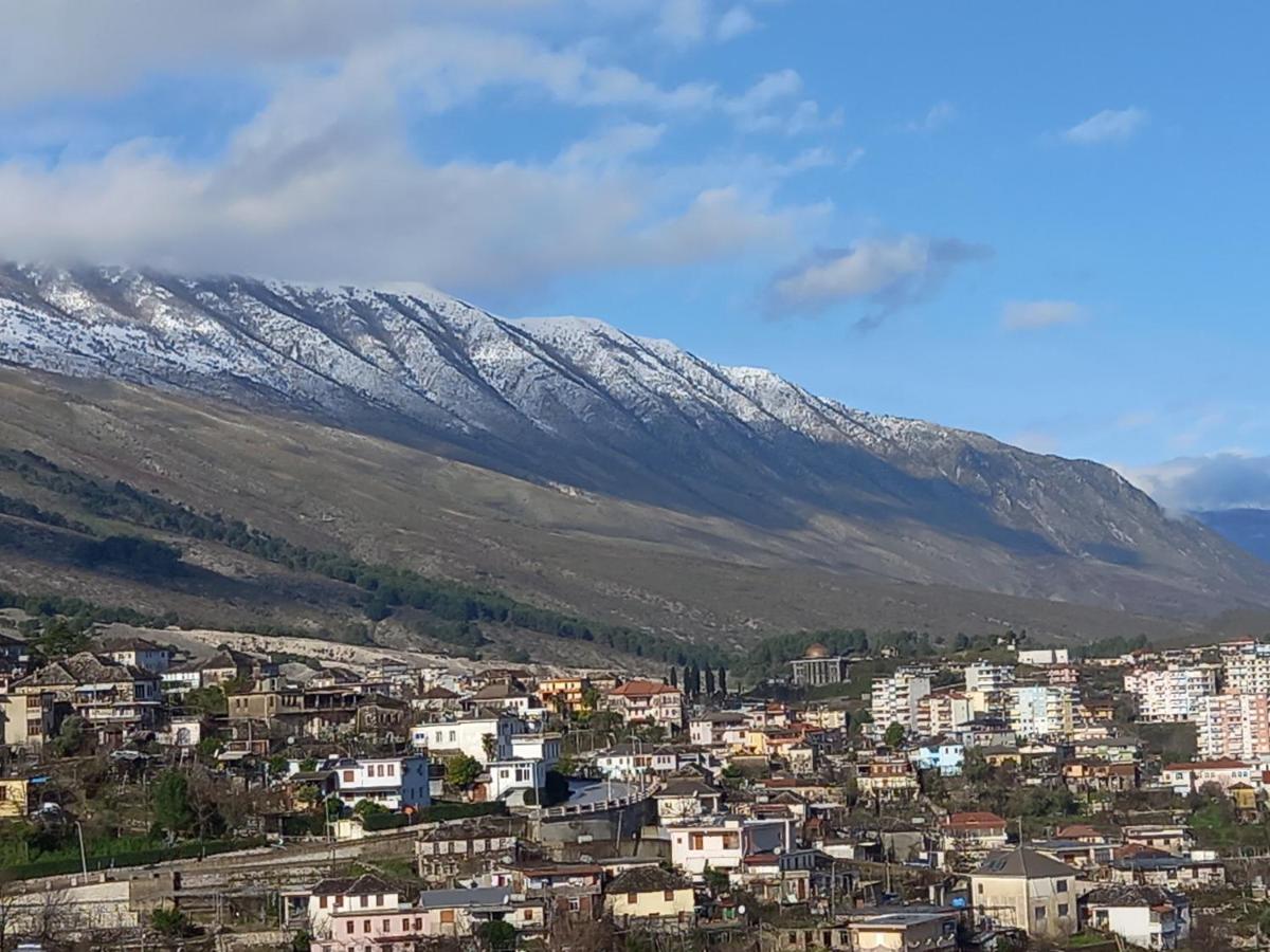 Vladimir Estate Hotel Gjirokastër Dış mekan fotoğraf