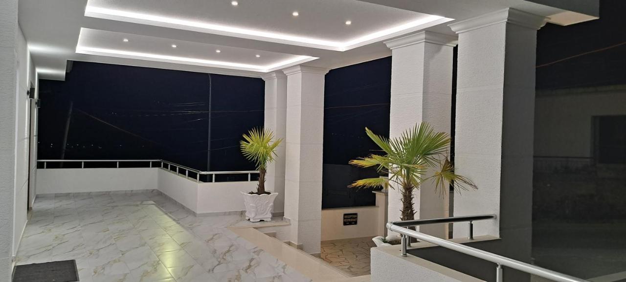 Vladimir Estate Hotel Gjirokastër Dış mekan fotoğraf