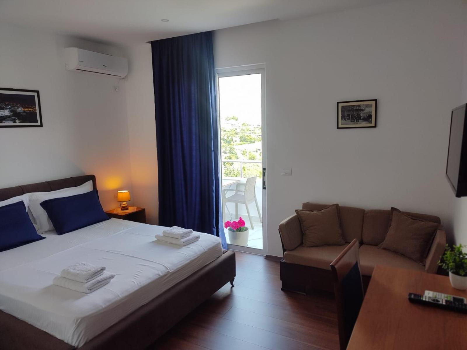 Vladimir Estate Hotel Gjirokastër Dış mekan fotoğraf