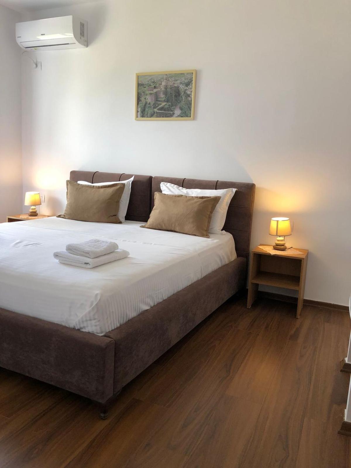 Vladimir Estate Hotel Gjirokastër Dış mekan fotoğraf