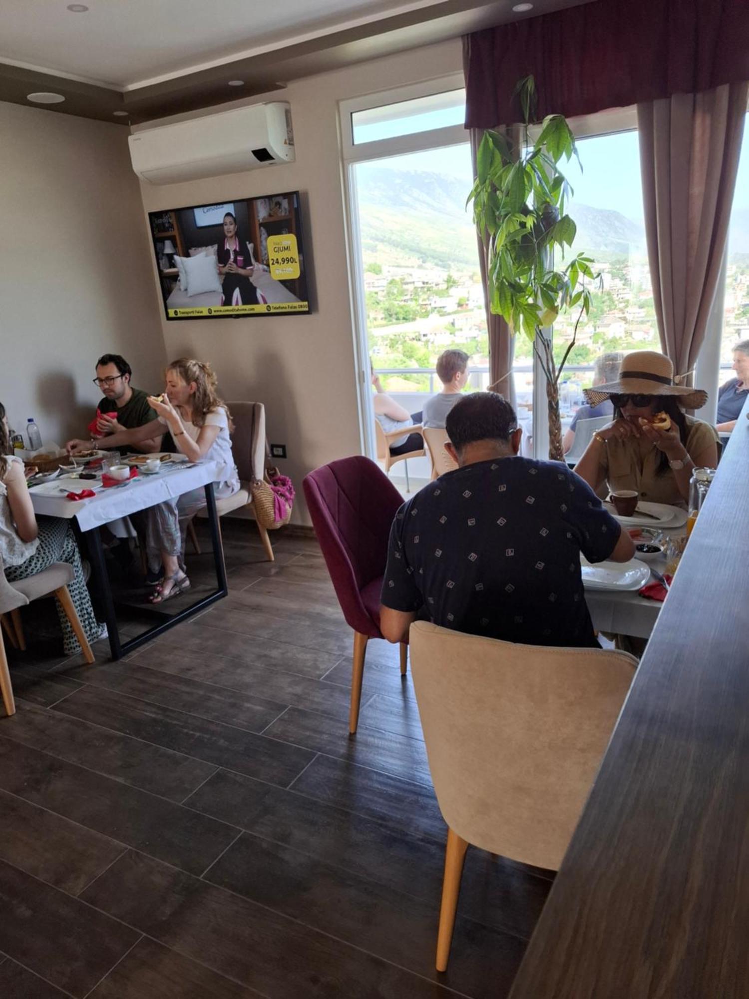 Vladimir Estate Hotel Gjirokastër Dış mekan fotoğraf